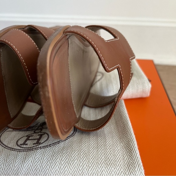 HERMÈS Oran Sandals Gold size EU 38.5/US 8.5 - Picture 7 of 14